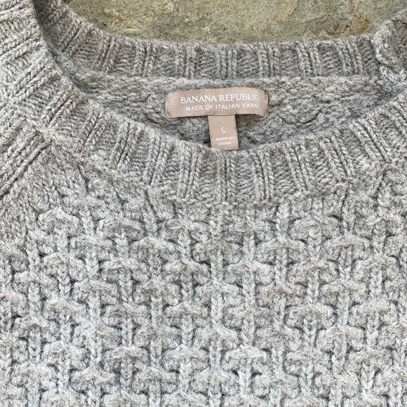 size S Banana Republic Aran style cable knit grey merino/alpaca/acrylic - Picture 3 of 11